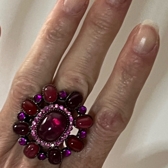 🌺🌸 Pink statement ring 🌺🌸 - Picture 7 of 10